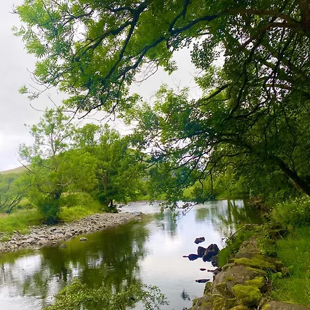 Mount Nestled In The Hills Of The District And Yorkshire Dales Low Borrowbridge